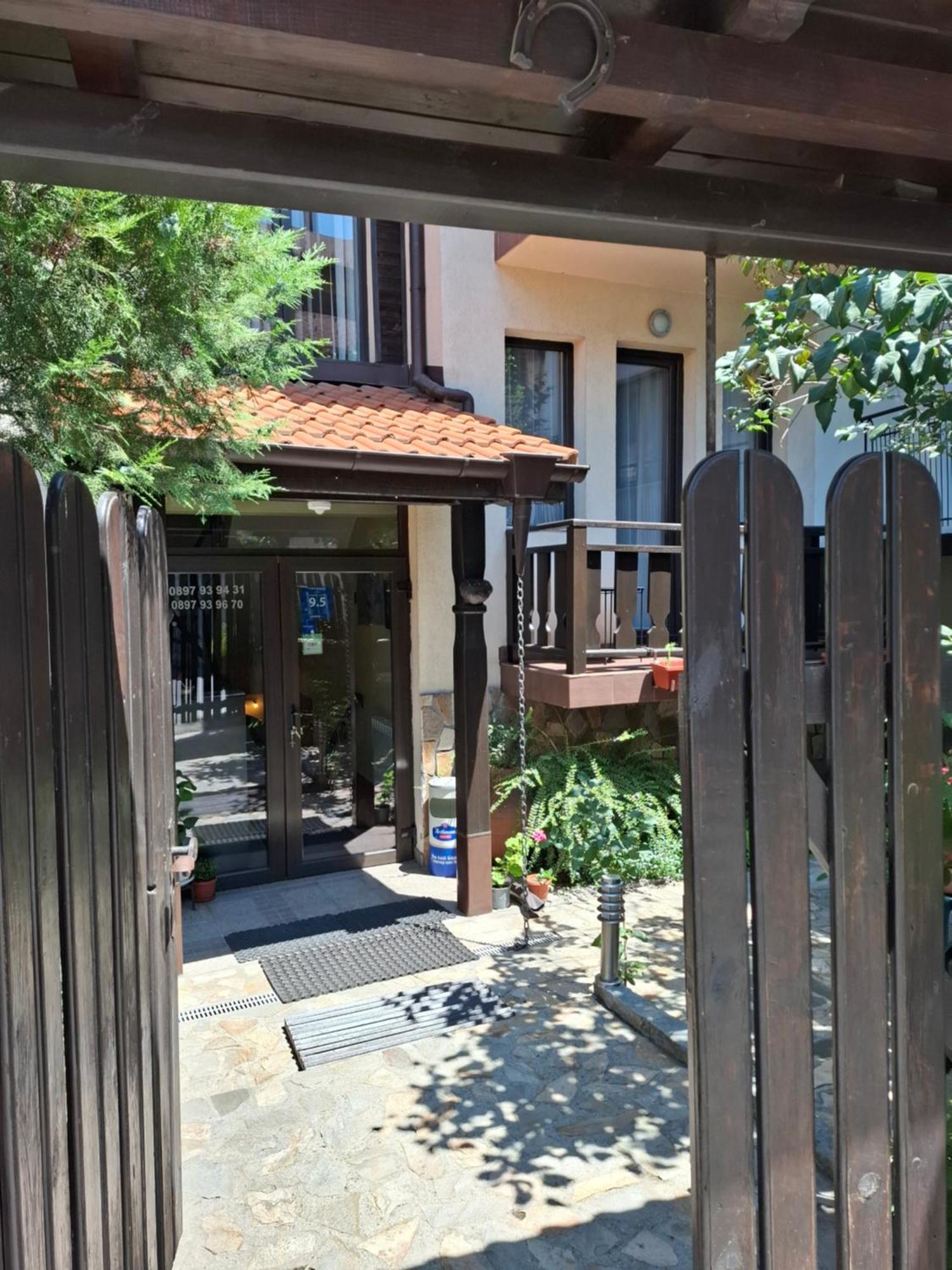 Guest House Skabrin 반스코 외부 사진
