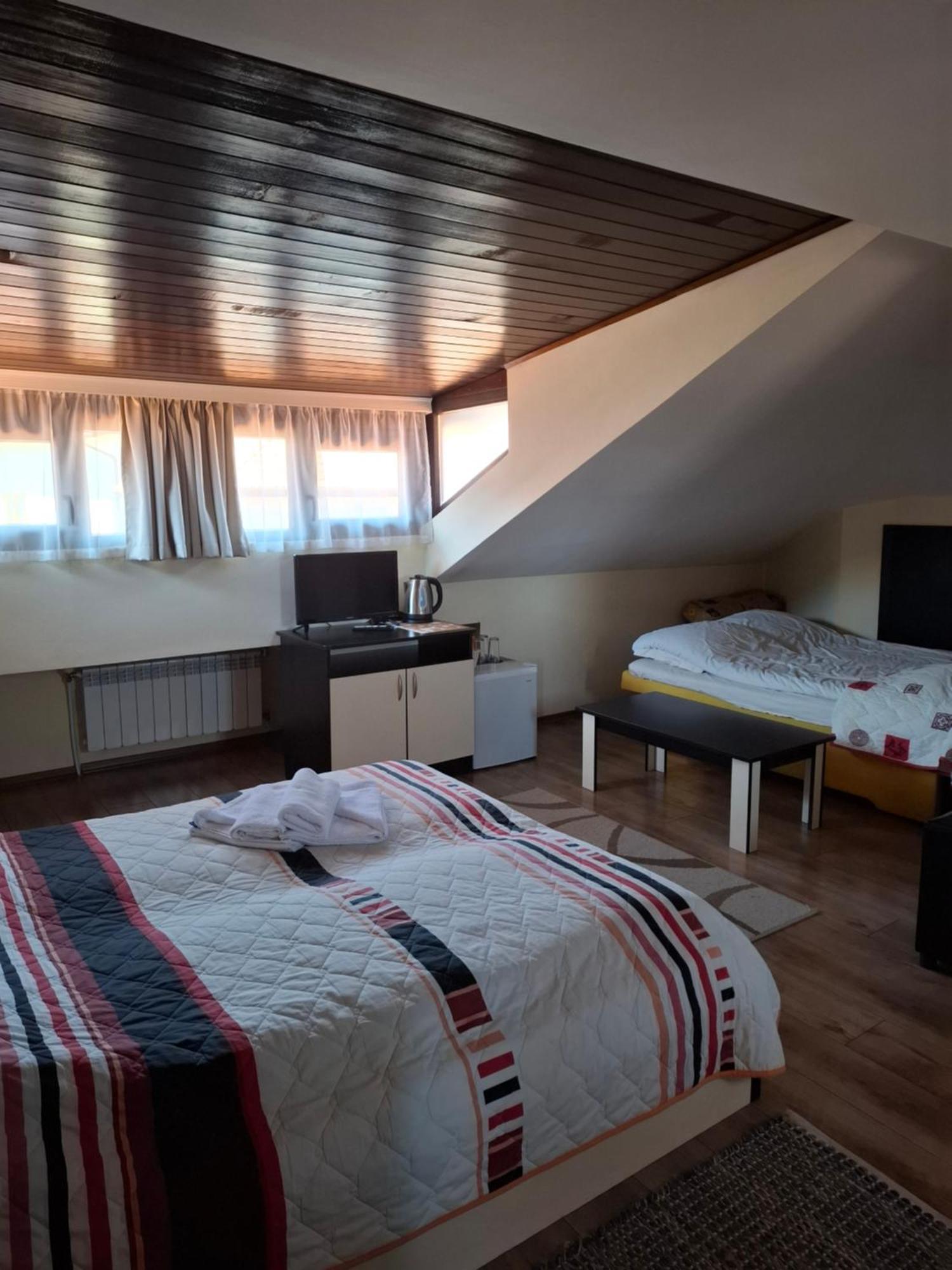 Guest House Skabrin 반스코 외부 사진