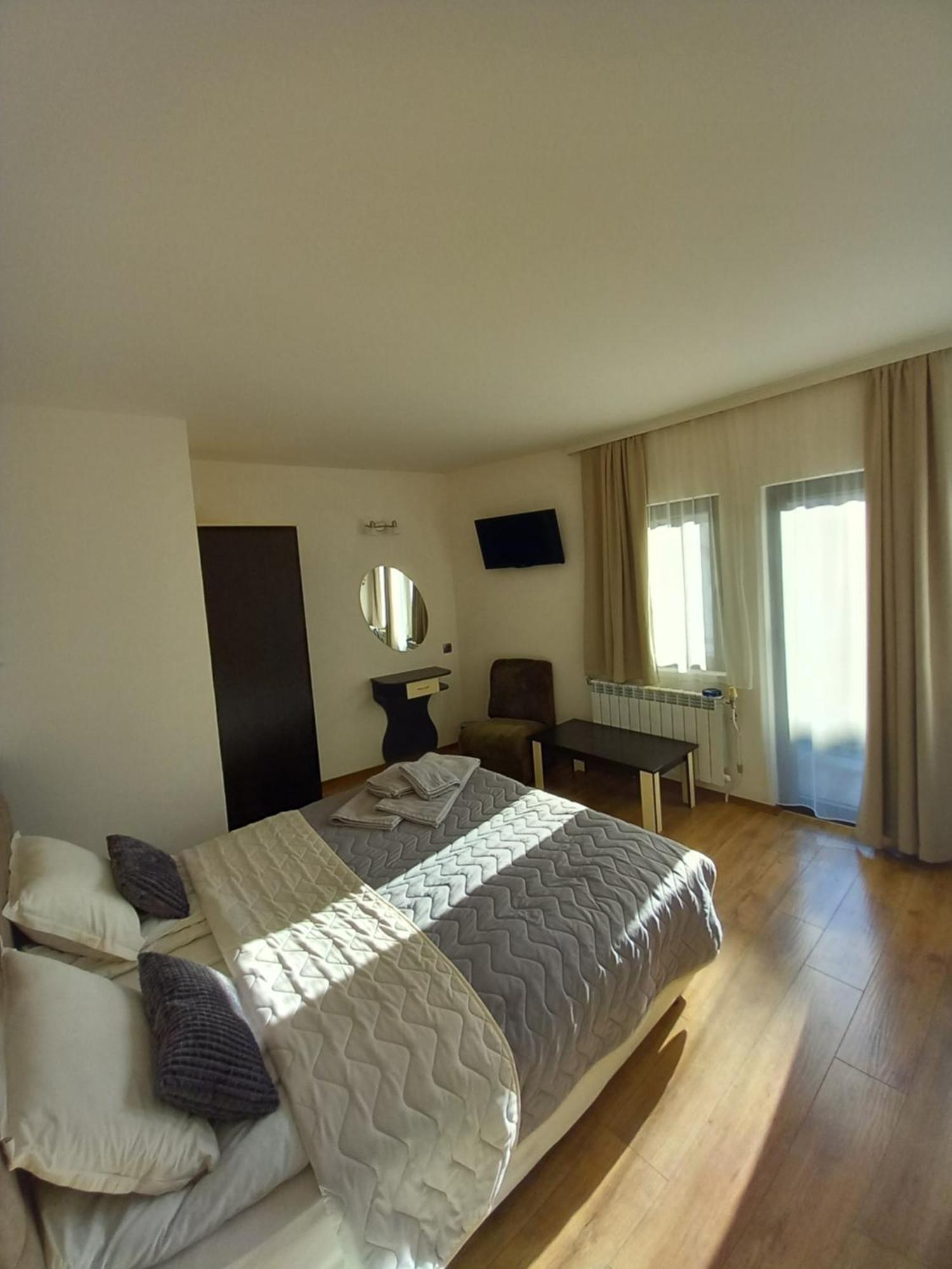 Guest House Skabrin 반스코 외부 사진